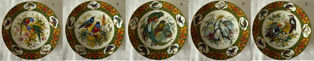 Вінтажні настінні панно тарілки Ursula Band