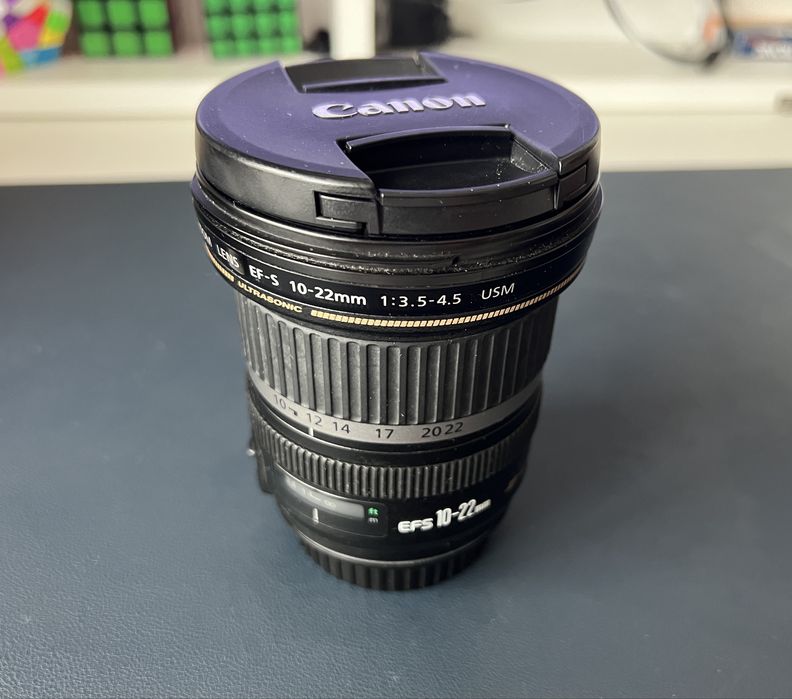Canon 100D + 3 objectivas + 2 Baterias + carregador + SD card