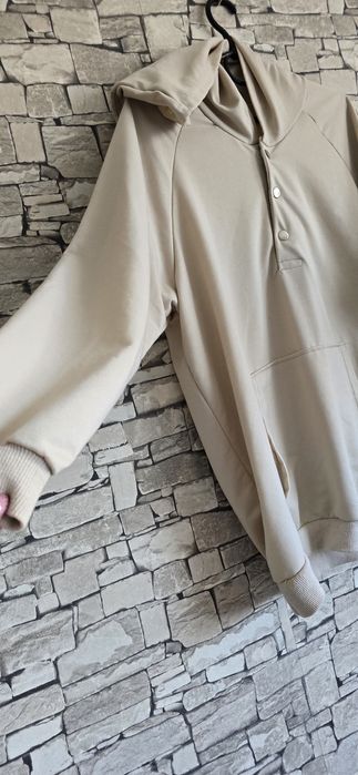 Bluza z kapturem kangurka lekka