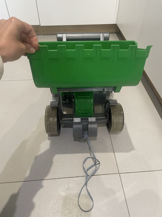 Duża koparka do piasku jeździk