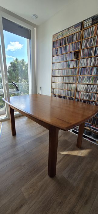 Mesa pinho mel maciço em excelente estado