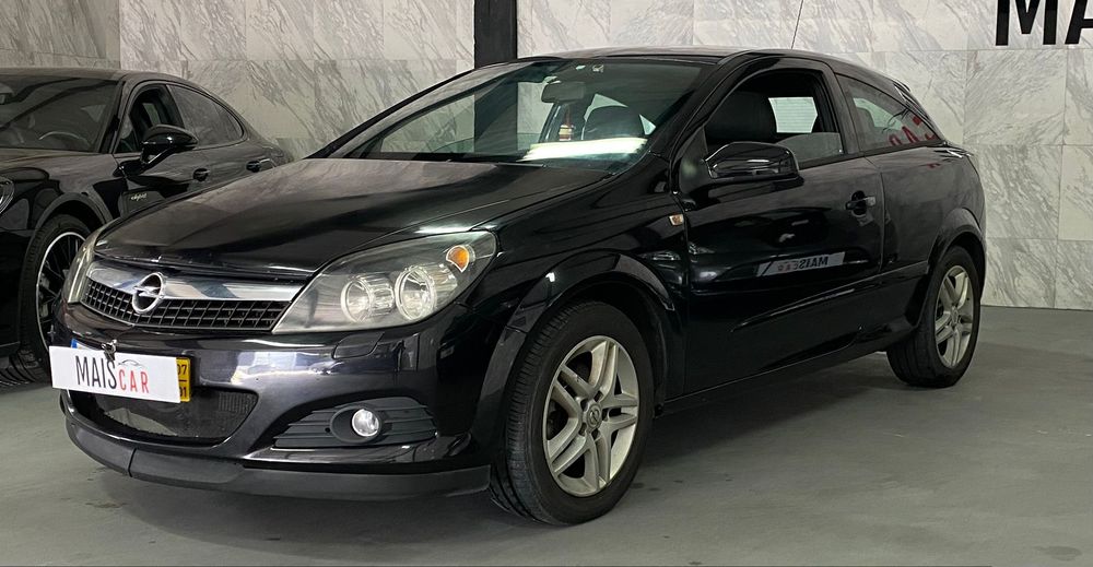Opel Astra GTC 1.3 CDTI