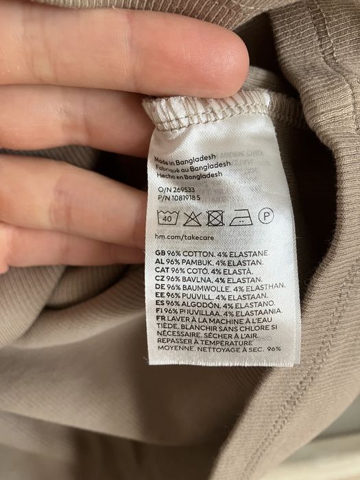 sukienka mini bez rekawow na ramiaczka h&m bezowa prazkowana