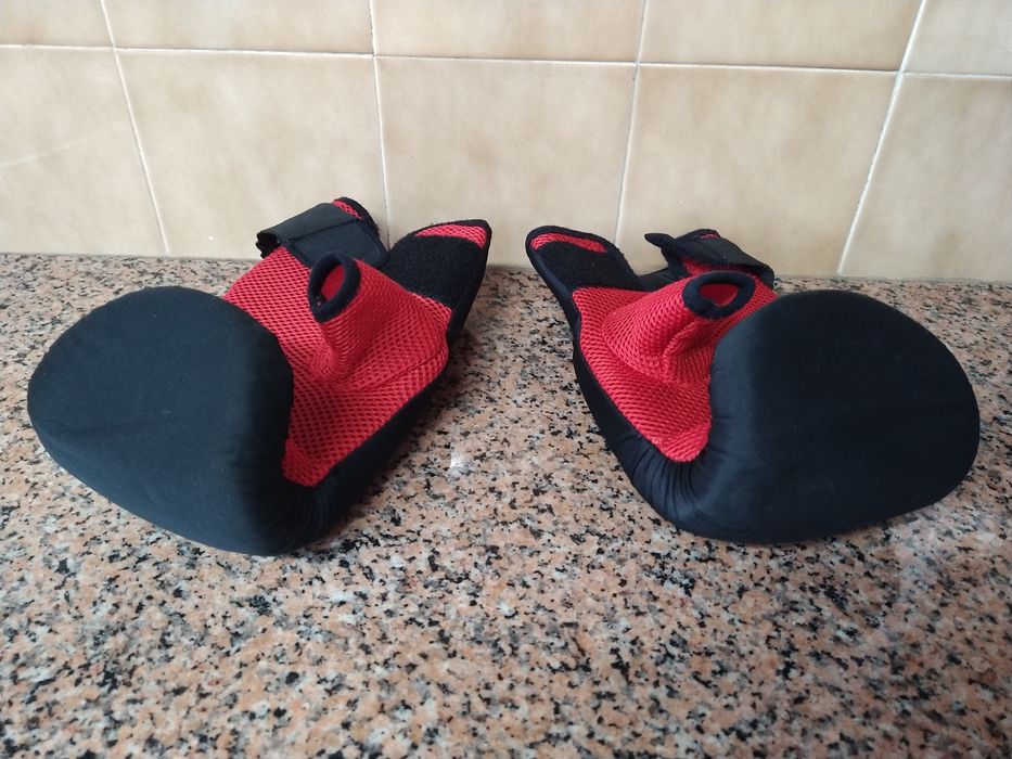 Luvas de box combate karaté desporto casa quarto apartamento vivenda escritório gabinete carro cozinha.