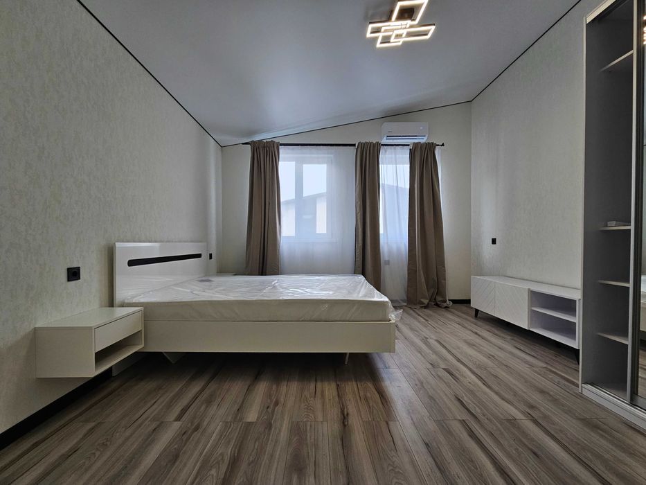 Оренда двоповерхового Townhouse 35m2 з новим ремонтом