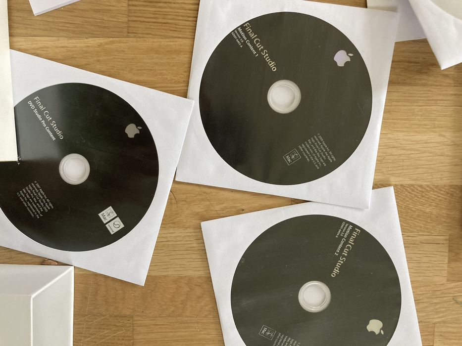 Final Cut Studio box macbook apple program