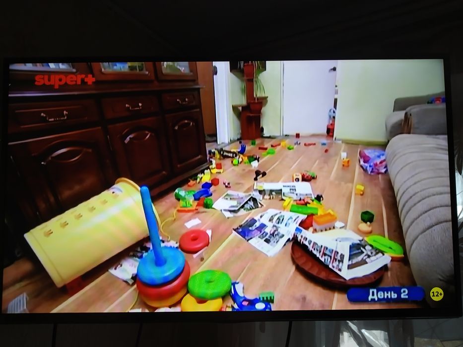 Телевізор LG 42" smart,wifi,гарний стан