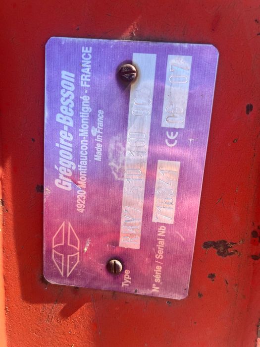 Pług Gregoire-Besson RWY7 5-skibowy VARIO obrotowy