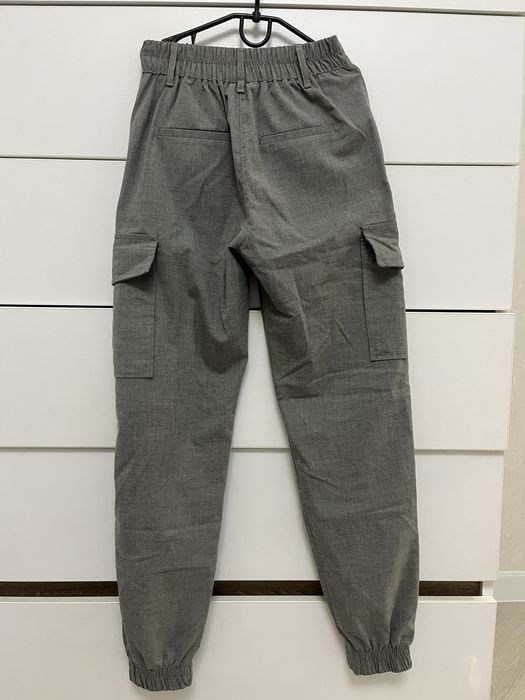 штани карго bershka