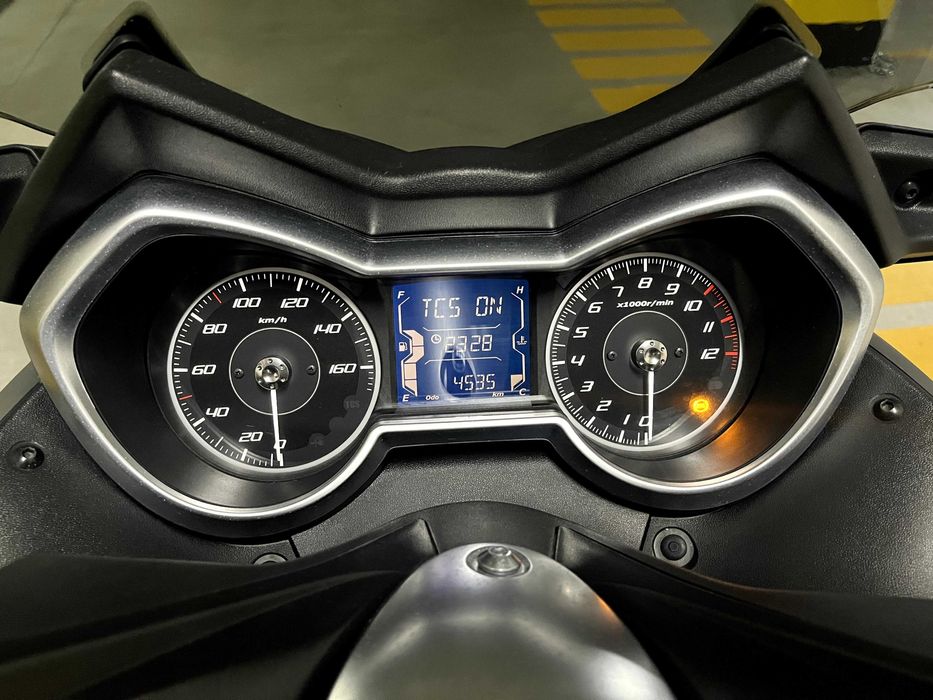 Yamanha XMAX 125 TECH MAX 14 CV