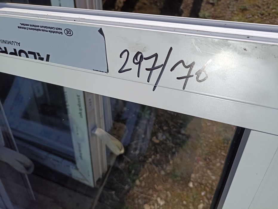 Okno aluminiowe fix 297/76 białe