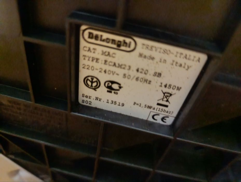 Кавомашина DeLonghi ECAM 23.420 SB