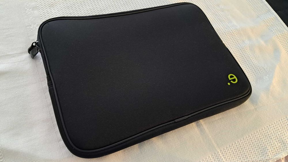 Capa protetora para computador portátil até 15”