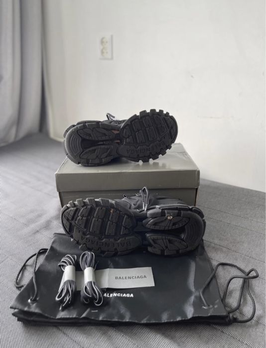 Balenciaga Track N42
