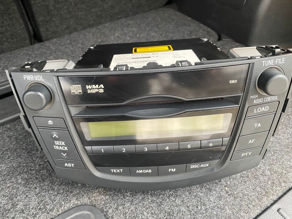 Автомагнитола Штатный магнитофон на Toyota Rav 4 2011 года