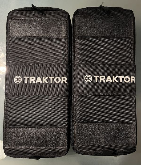 Par de Traktor X1 MK2