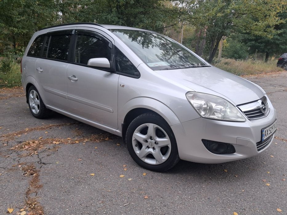 Opel Zafira 2008. Газ
