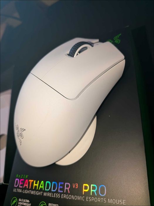 Rato Gaming Razer DeathAdder V3 Pro ( Como Novo) + Acessorios