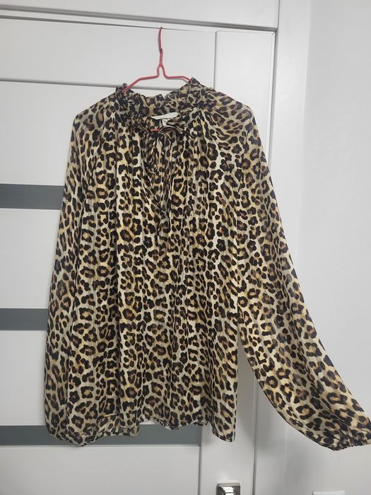 Блузка розмір 54