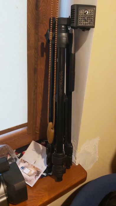 Kamera SONY handycam DCR VX2100E PAL ze stojakiem