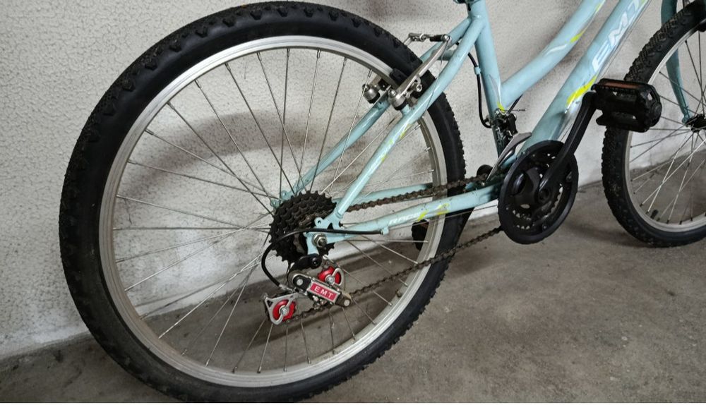Bicicleta para menina adolescente
