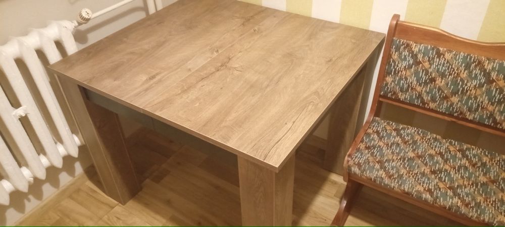 Sprzedam stół rozkładany