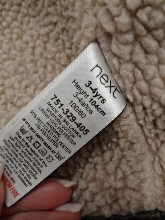 Продам утеплену джинсову курточку фірми Next 3-4роки 104