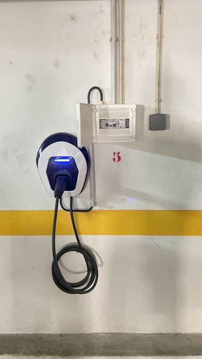 Montagem de carregador  eléctricos de automóveis