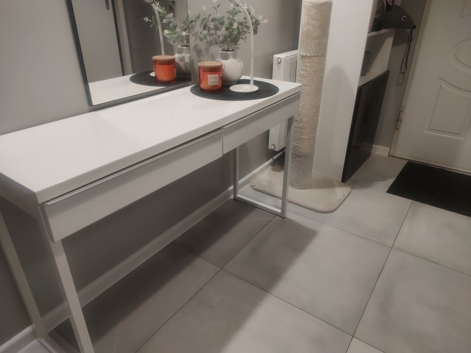 Biurko / toaletka Ikea