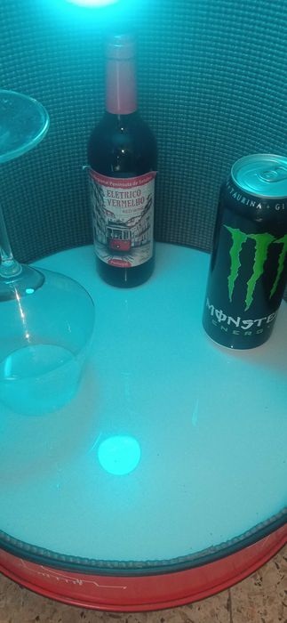 Garrafeira bidon óleo 60L. Com luz