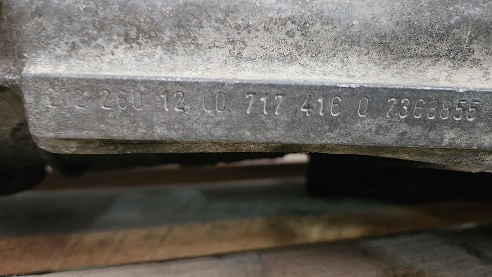 Caixa velocidades Mercedes  220d de 1998