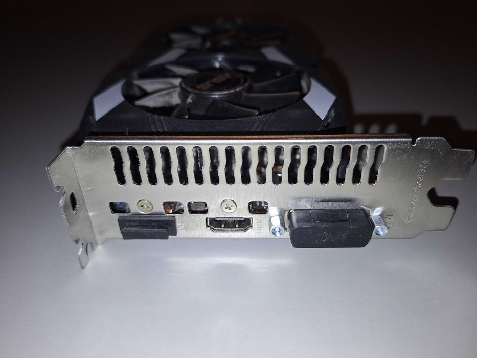 Karta graficzna ASUS Dual GeForce GTX 1650 4GB