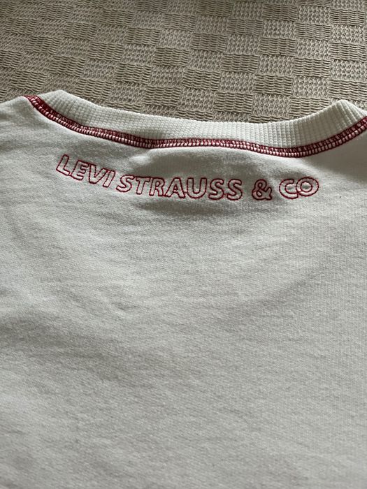 Biała bluza Levi’s