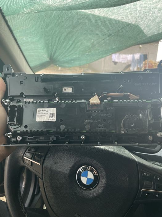 BMW F10 2011 год блок управления климат контролем и аудио системой