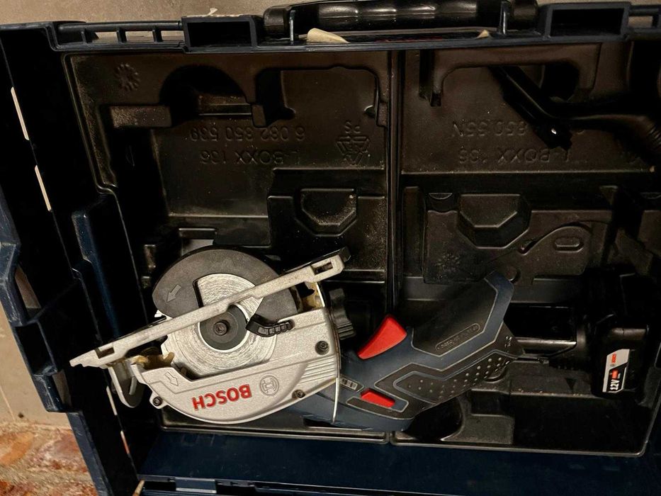 Bosch GKS 12V-26 – piła tarczowa aku + walizka + bateria