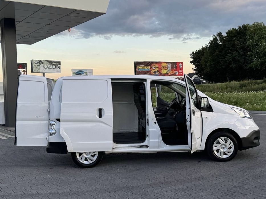 Nissan e-NV200 — Eлектрофургон ElectroCar Електро Авто