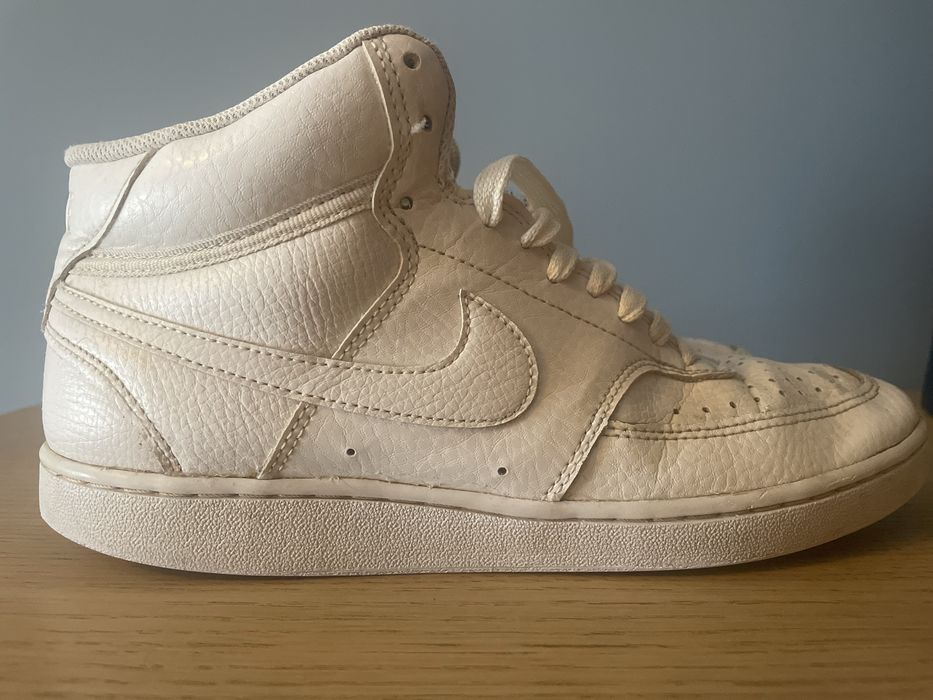 Vendo tenis bota Nike branco