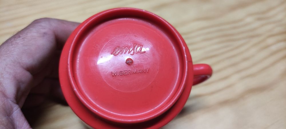Caneca vintage EMSA