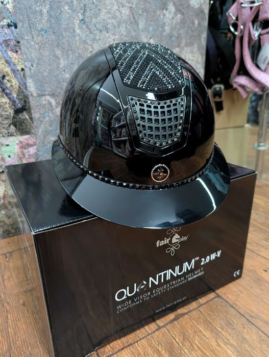 Fair Play kask jeździecki z szerokim daszkiem Quantinum Supreme Shiny