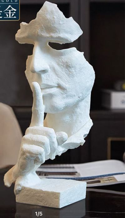 Escultura de máscara silenciosa.Zlindissima. Nova