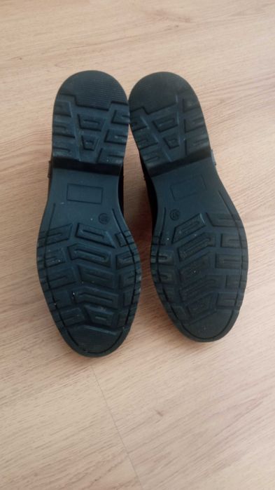 Botki skórzane 37 Lasocki