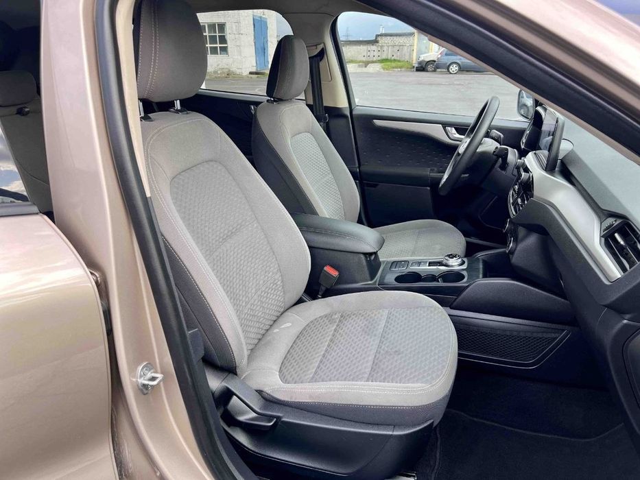 Продам Ford Escape