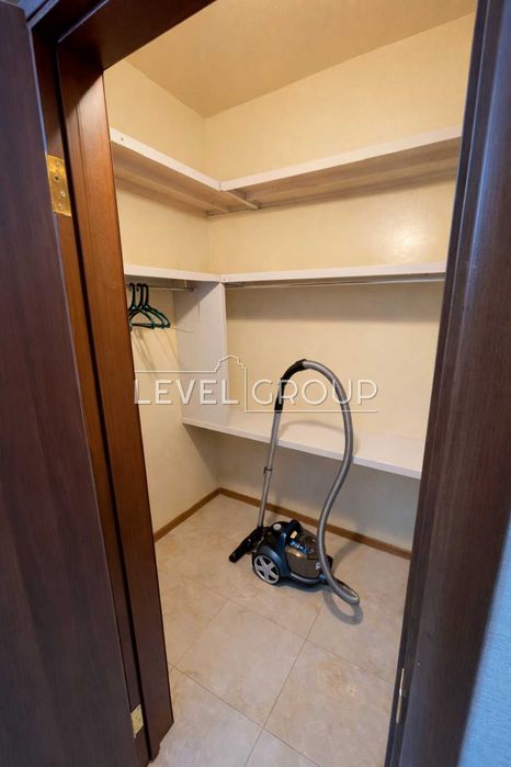 Продаж просторої 1к квартири 59м² ЖК Голосіїво, Метро, з ГЕНЕРАТОРОМ!