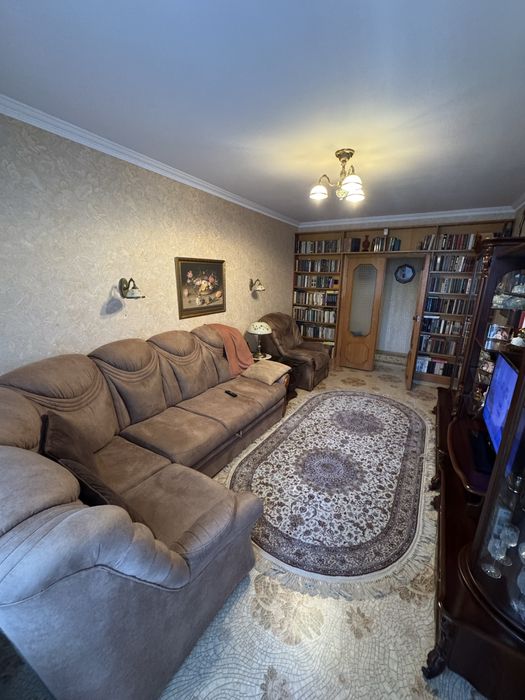 3х комнатная квартира 4/9 Таврический