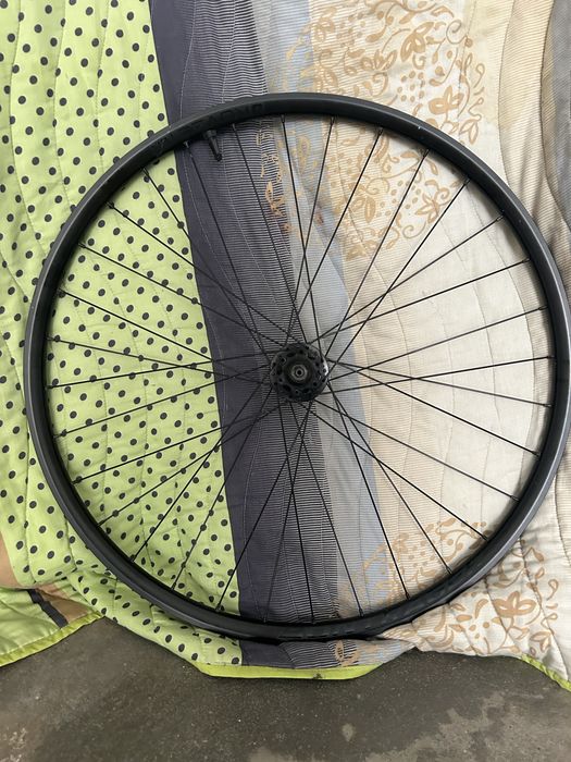 Rodas btt 29 Bontrager Kovee tubeless Ready