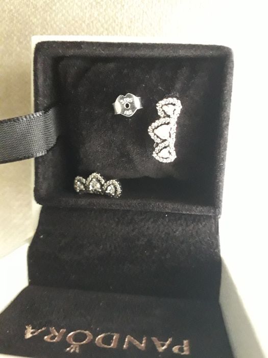 Brincos pandora prata 3 corações