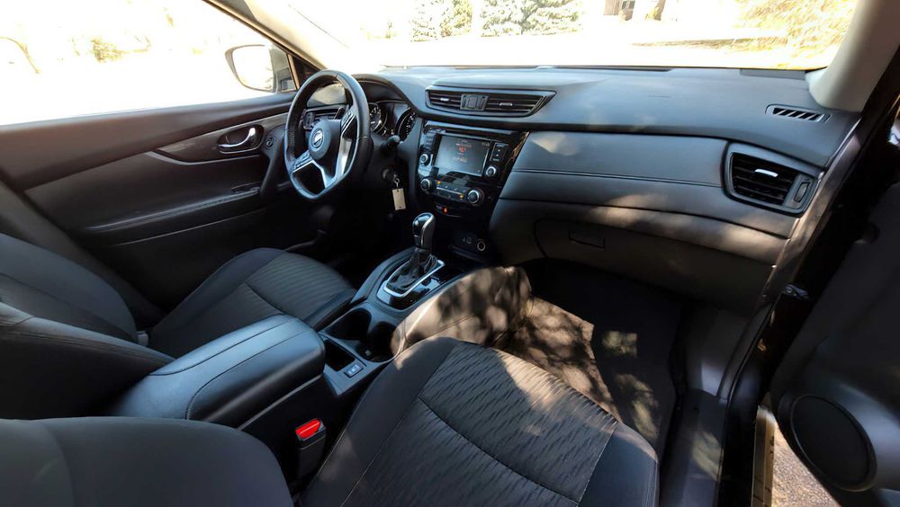 Nissan Rogue S      2019