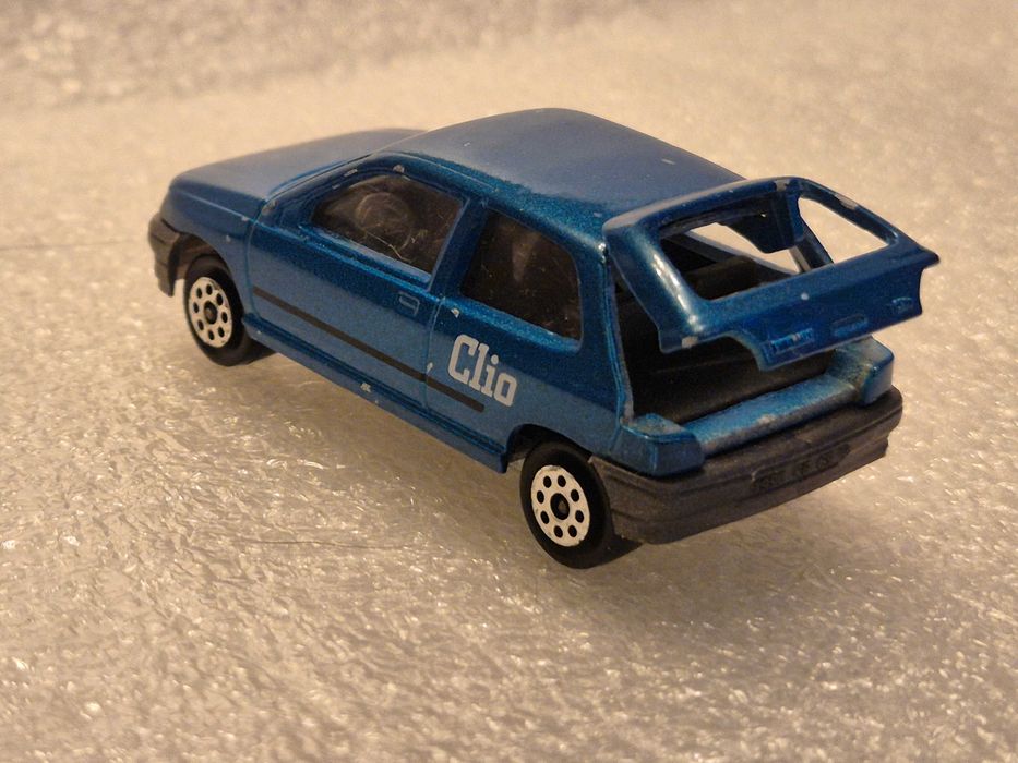 -- > Model Majorette Supers - Renault Clio ! ! !