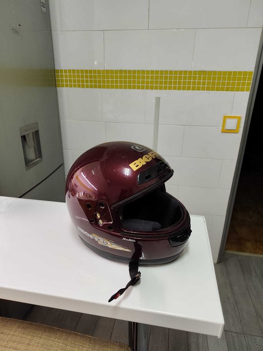 Capacete Bieffe Ler anuncio