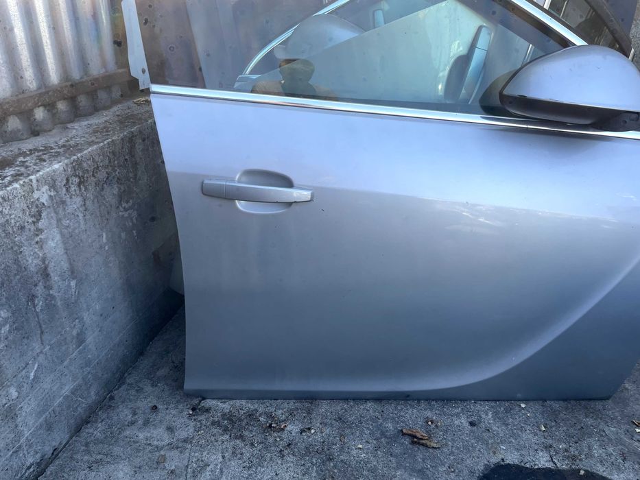 Opel Insignia A kompletne drzwi przednie prawe eur